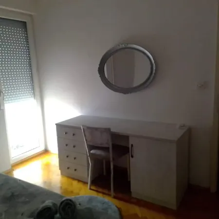 Lovely 4 In Quiet Environment In Skopje