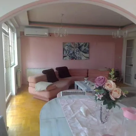 Lovely 4 In Quiet Environment In * Skopje